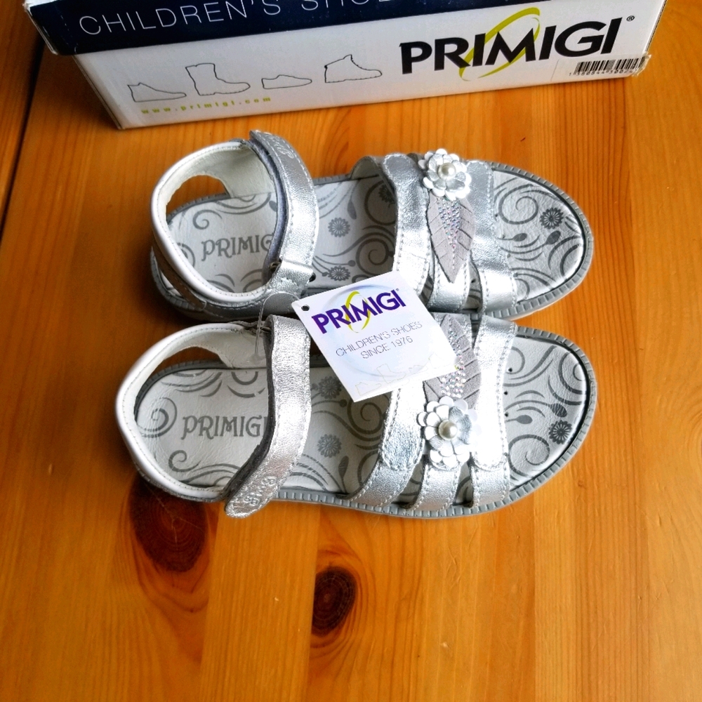 PRIMIGI new girls sandals size 12.5us